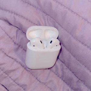 Apple air pods